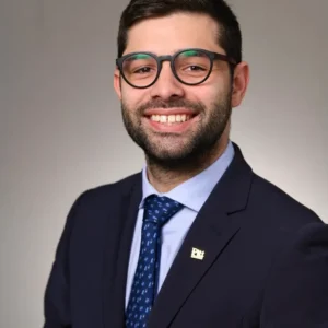 Dr Andrea Ravida